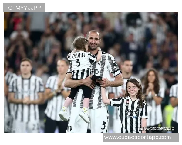 米奇率教练组精密轮换计划揭幕新时代对决的精彩赛事 米奇率教练组精密轮换计划揭幕新时代对决的精彩赛事