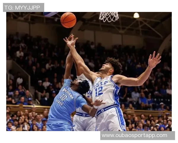 卡梅隆布泽尔三场比赛狂砍90分创杜克新生得分新纪录