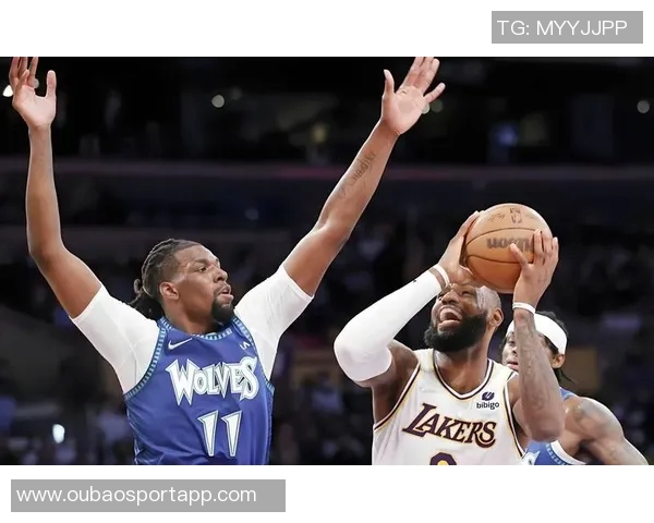湖人第三节狂飙31-15逆转黄蜂赛季最佳表现再现球场风采